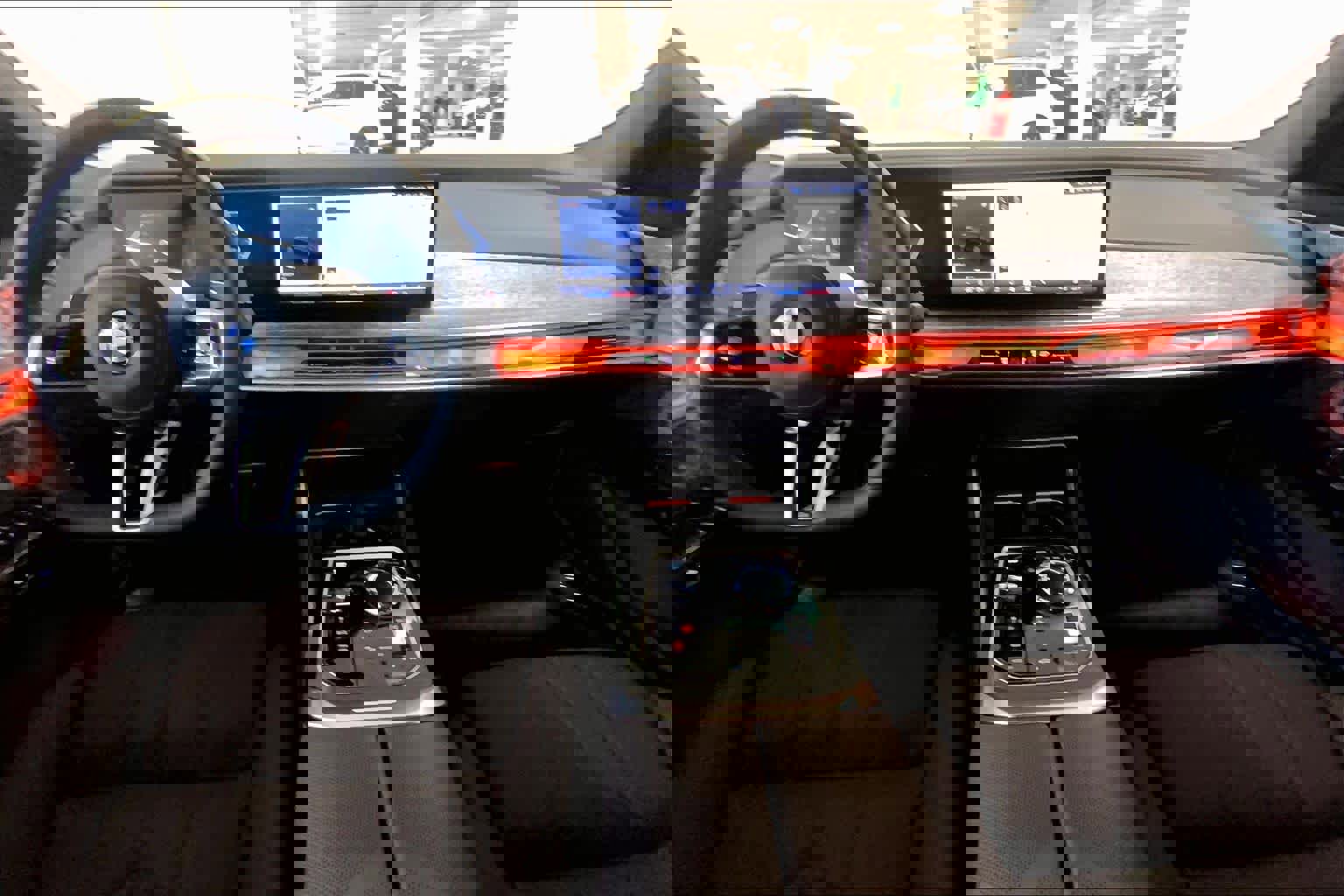 Used 2025 BMW 760i xDrive image 16