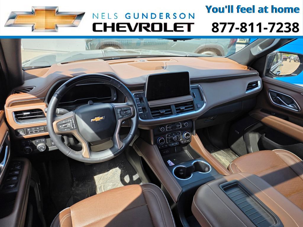 Used 2024 Chevrolet Suburban High Country w/ Advanced Technology Package AWD/4WD image 8