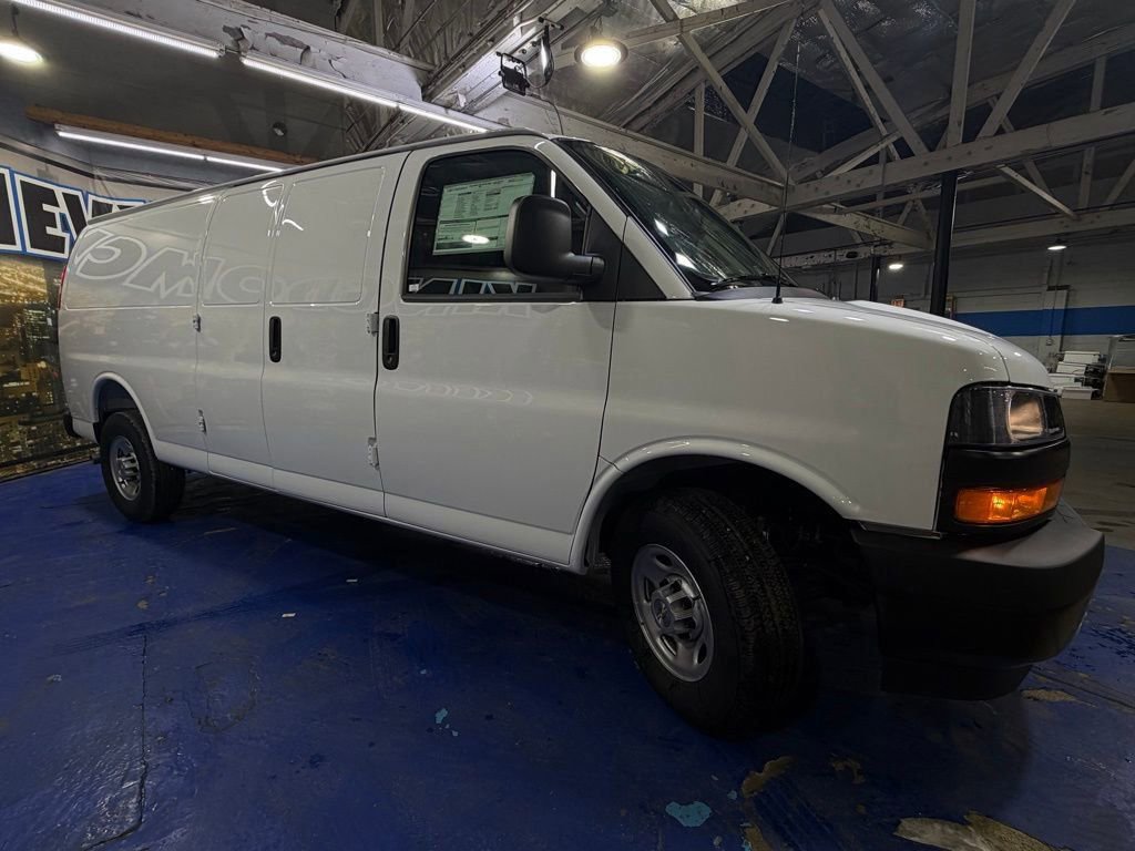 New 2026 Chevrolet Express 2500 Extended image 6