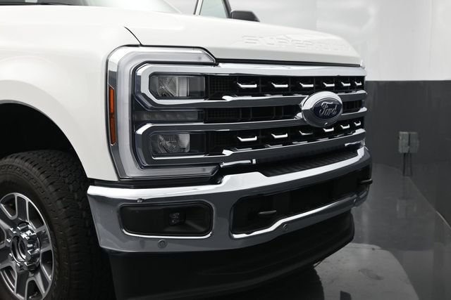Used 2024 Ford F250 Lariat w/ Lariat Ultimate Package AWD/4WD image 35