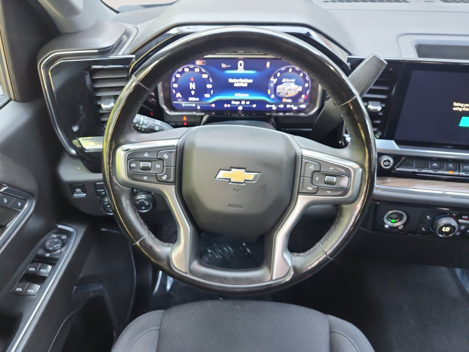 Used 2024 Chevrolet Silverado 1500 LT AWD/4WD image 12