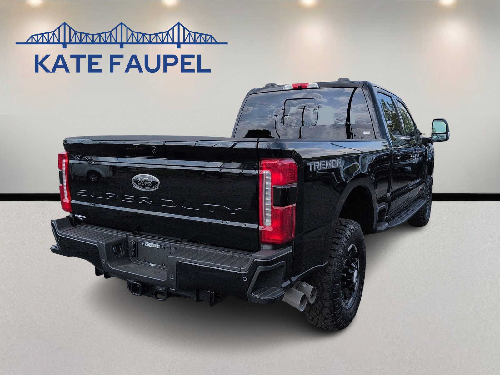 New 2026 Ford F350 Lariat w/ Tremor Off-Road Package AWD/4WD image 7
