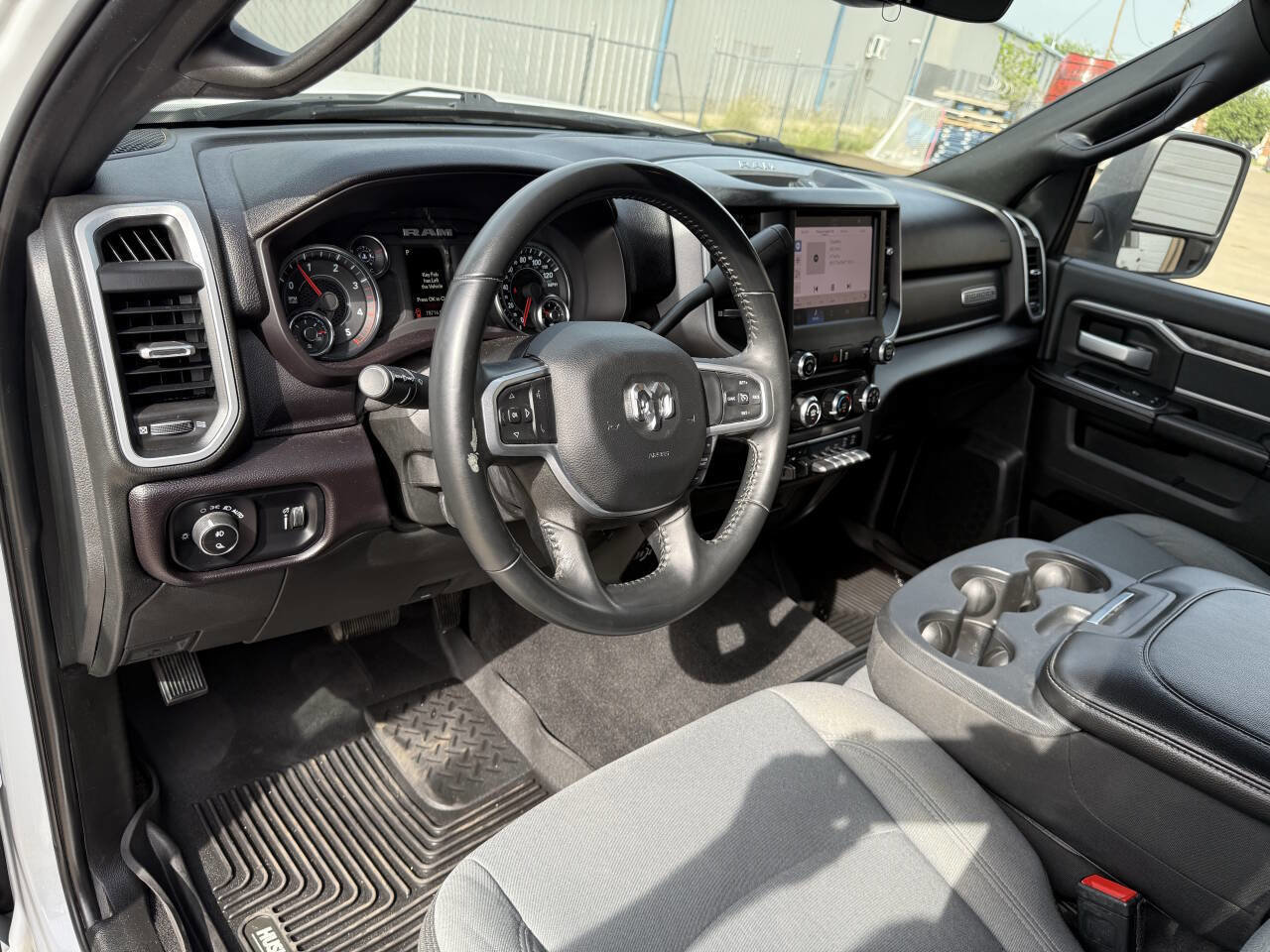 Used 2024 RAM 2500 Big Horn image 28