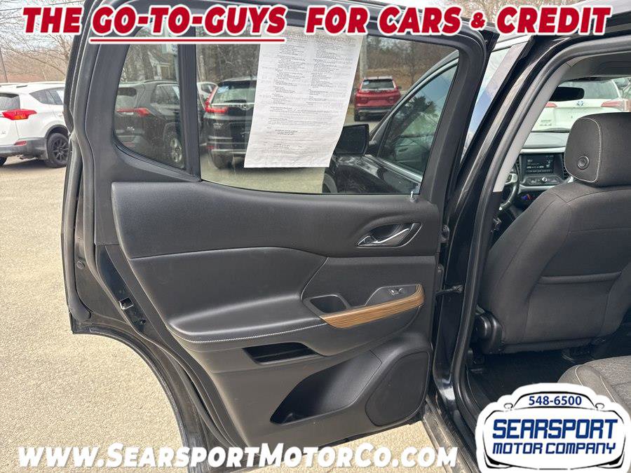 Used 2019 GMC Acadia SLE w/ LPO, Floor Liner Package image 11