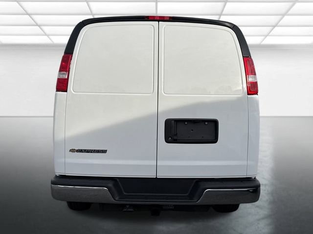 New 2025 Chevrolet Express 2500 Extended w/ Driver Convenience Package video 4