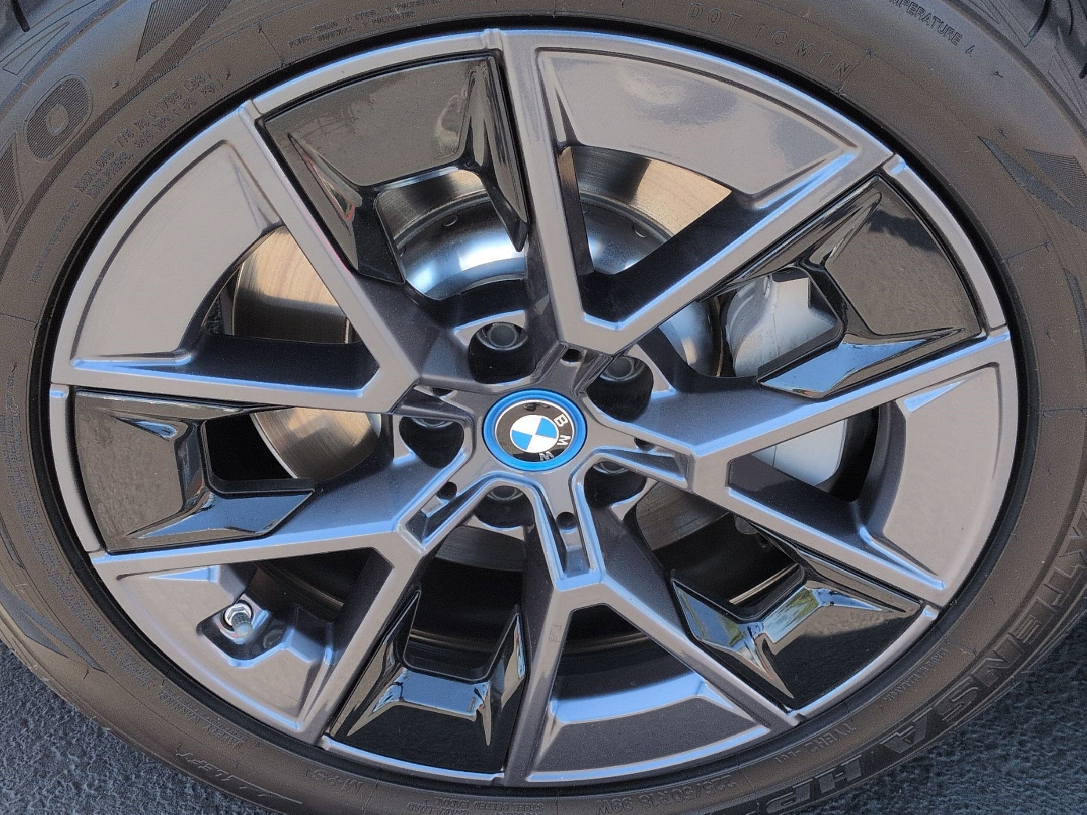 Used 2023 BMW i4 eDrive35 w/ Premium Package image 13