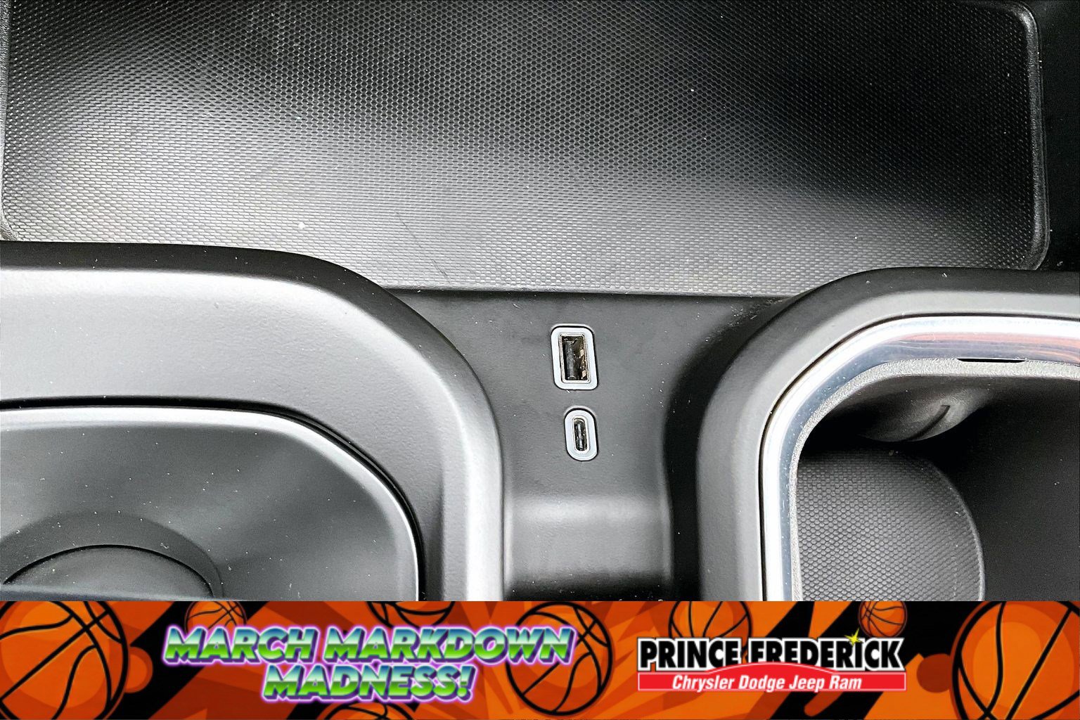 Used 2025 GMC Sierra 1500 Denali Ultimate image 28