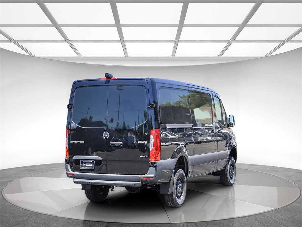 Used 2024 Mercedes-Benz Sprinter 144 Cargo image 4
