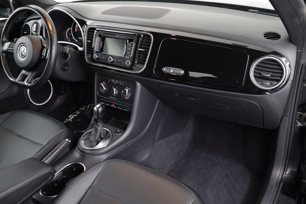 Used 2013 Volkswagen Beetle 2.5 image 20