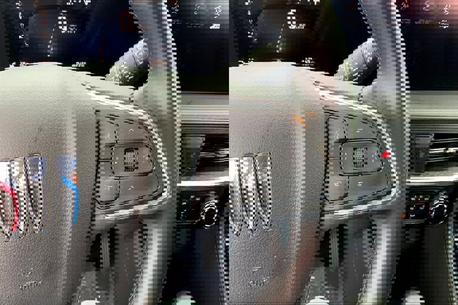 Used 2024 Buick Encore GX Sport Touring image 23