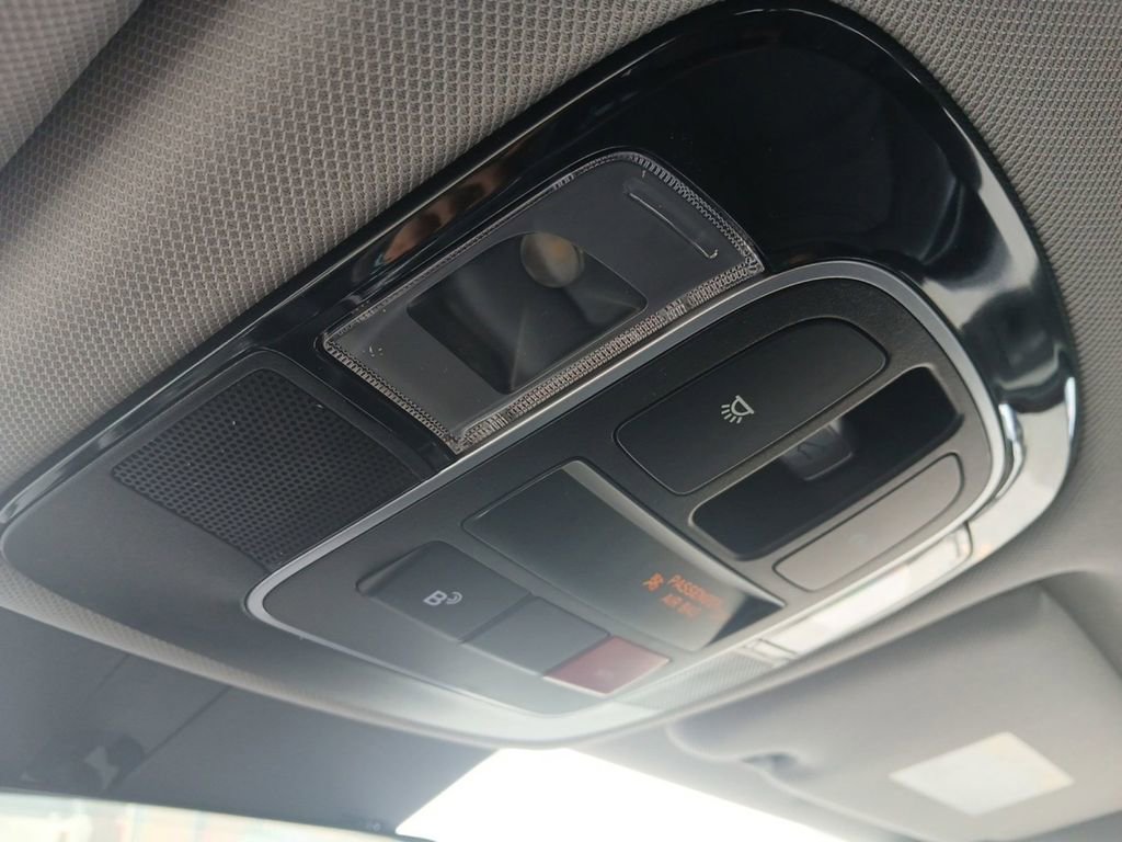 New 2025 Hyundai Sonata Limited image 22