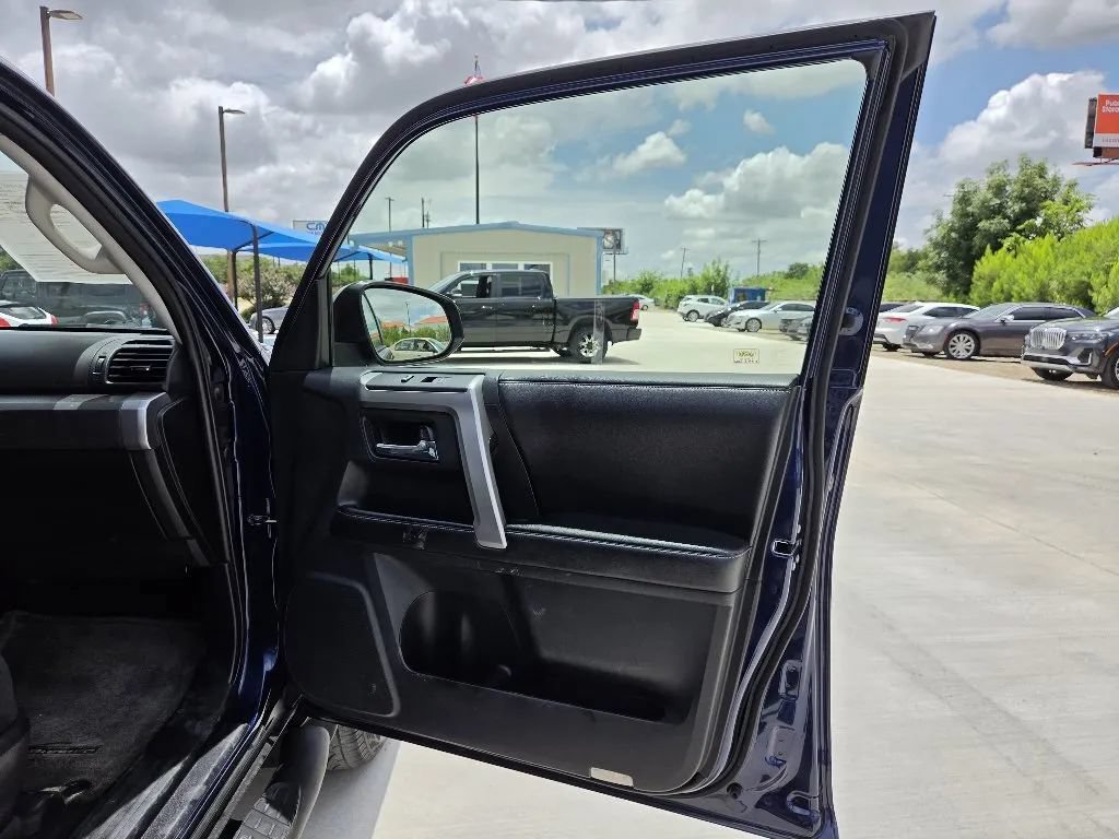 Used 2015 Toyota 4Runner SR5 RWD image 26