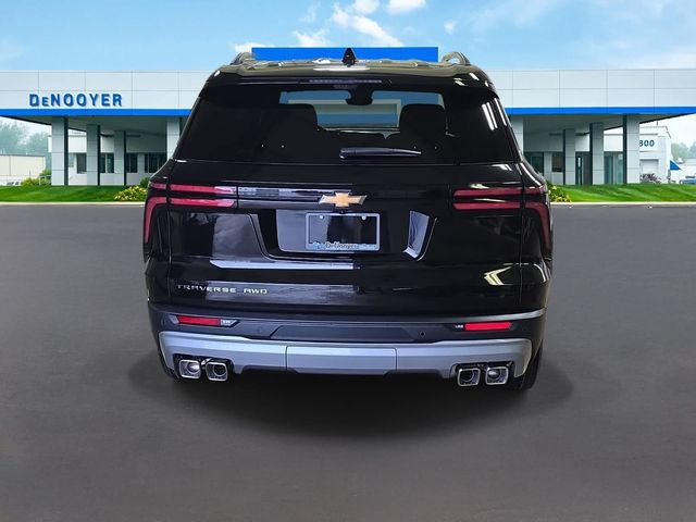 New 2026 Chevrolet Traverse LT w/ Driver Confidence Package AWD/4WD image 7