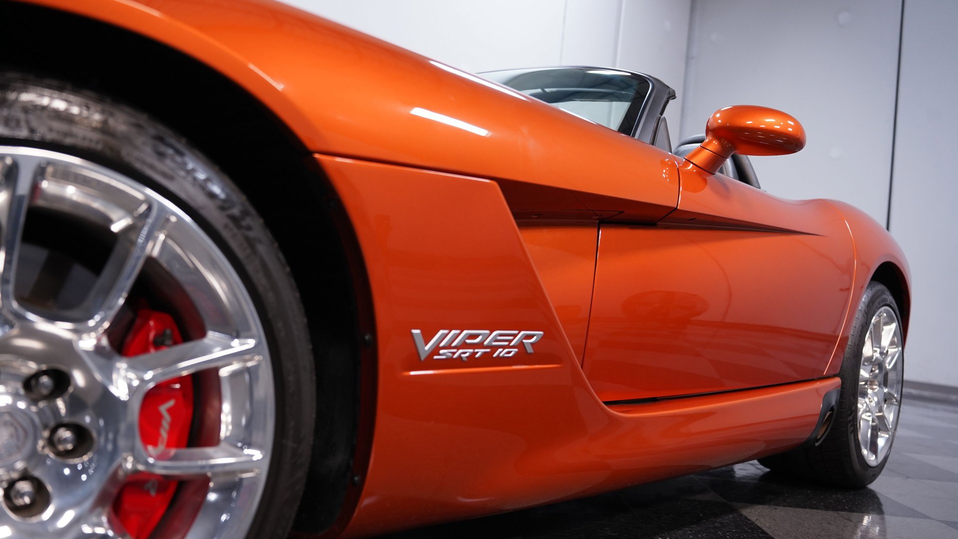Used 2010 Dodge Viper SRT-10 image 20