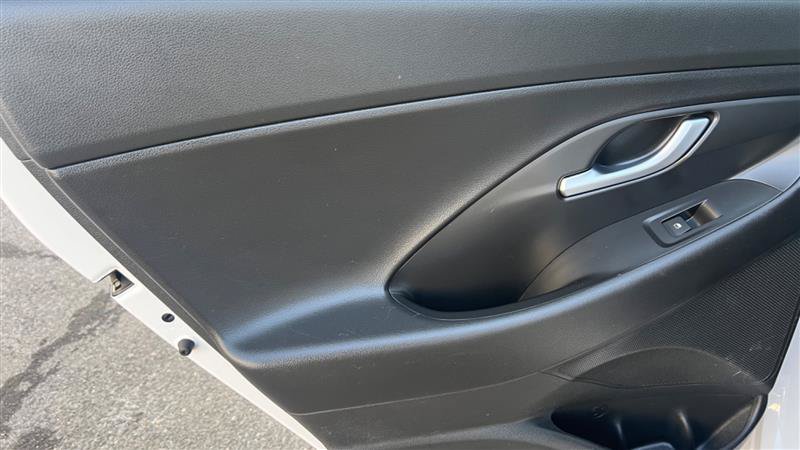 Used 2018 Hyundai Elantra GT FWD image 23