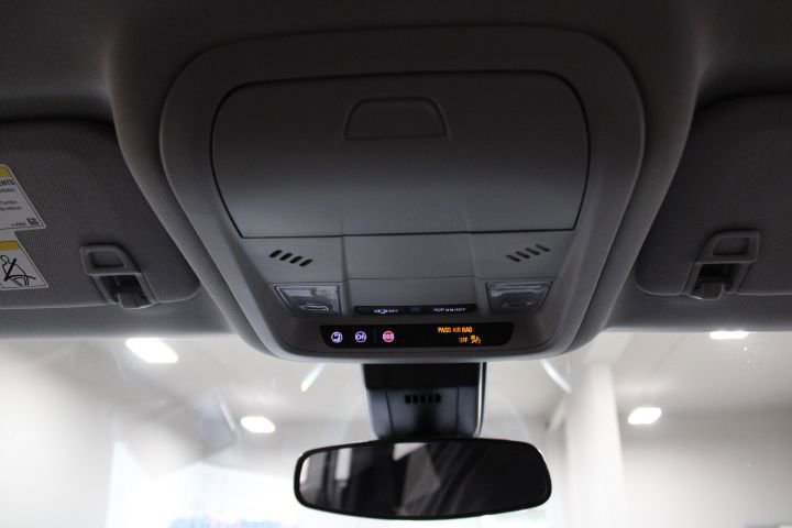 Used 2024 Chevrolet Equinox LT image 40