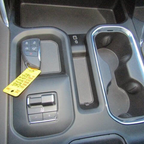 Used 2025 GMC Sierra 3500 Denali w/ Denali Reserve Package image 17