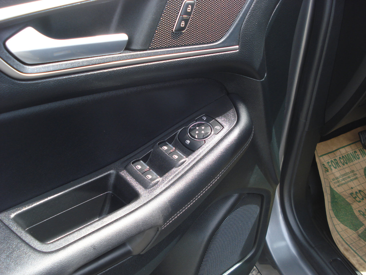 Used 2022 Ford Edge SEL w/ Cargo Accessory Package image 12