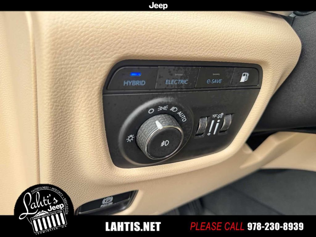 Certified 2023 Jeep Grand Cherokee 4WD 4xe image 29