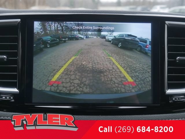 Used 2025 Chrysler Pacifica Limited FWD image 50
