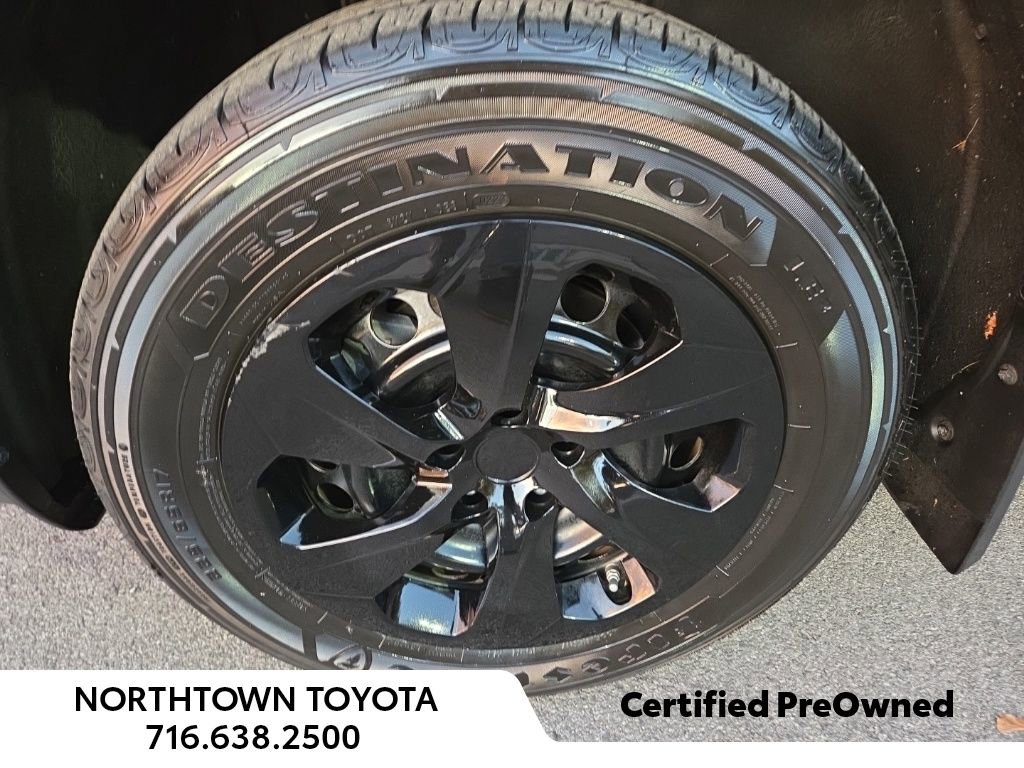 Used 2023 Toyota RAV4 LE image 15