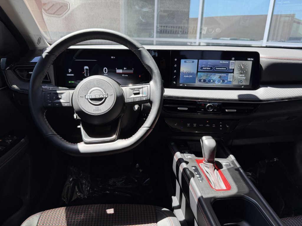 Used 2025 Nissan Kicks SR w/ SR Premium Package AWD/4WD image 16
