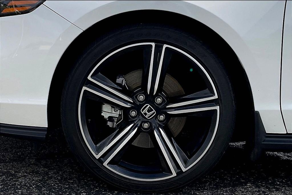 Certified 2023 Honda Accord Sport image 15