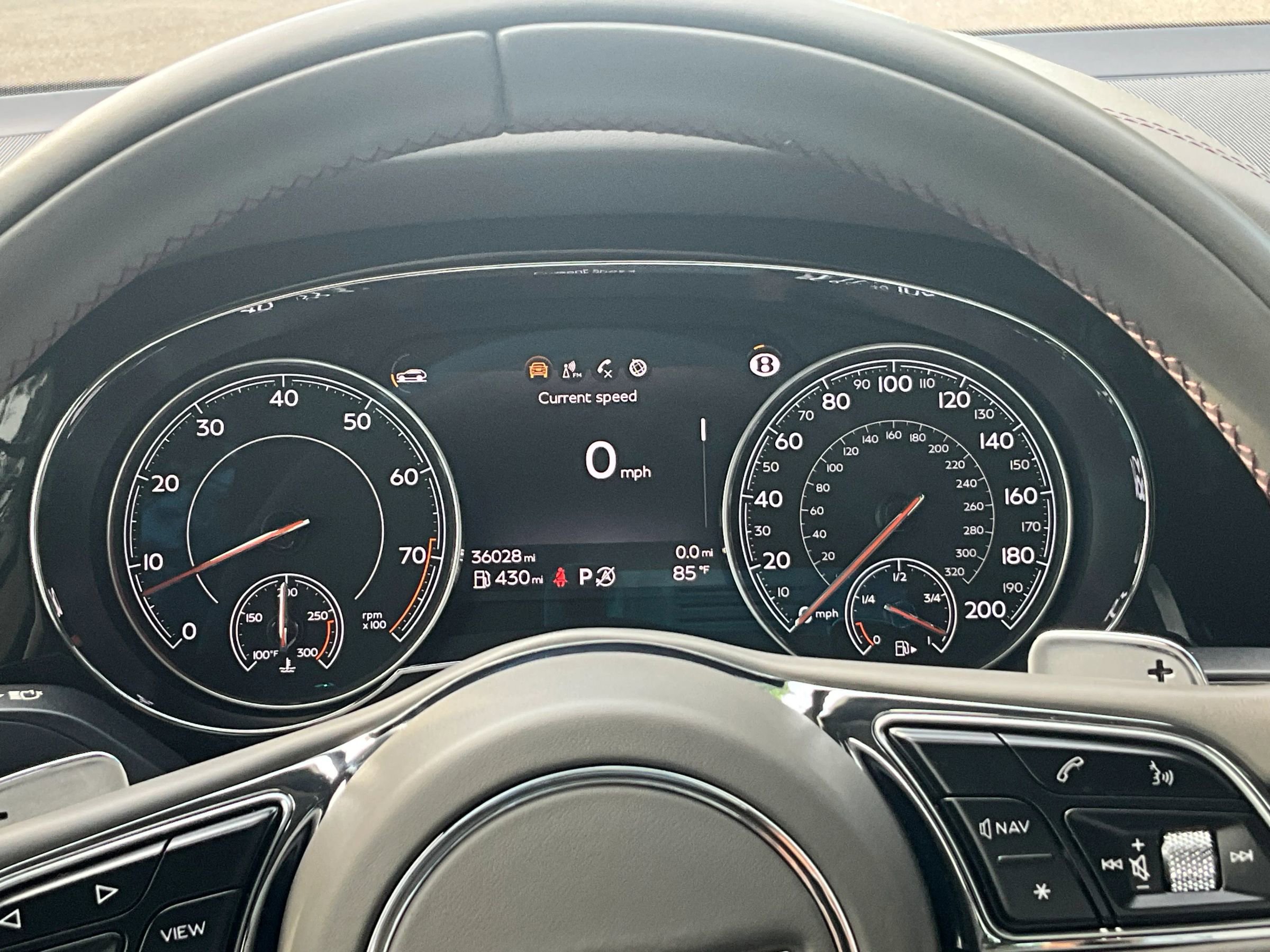 Used 2019 Bentley Bentayga AWD/4WD image 22