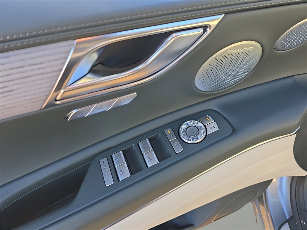 New 2025 Genesis GV80 3.5T Prestige image 20