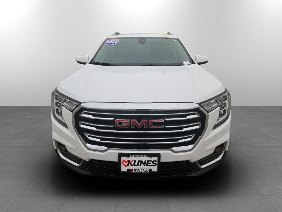 Used 2024 GMC Terrain SLT image 4