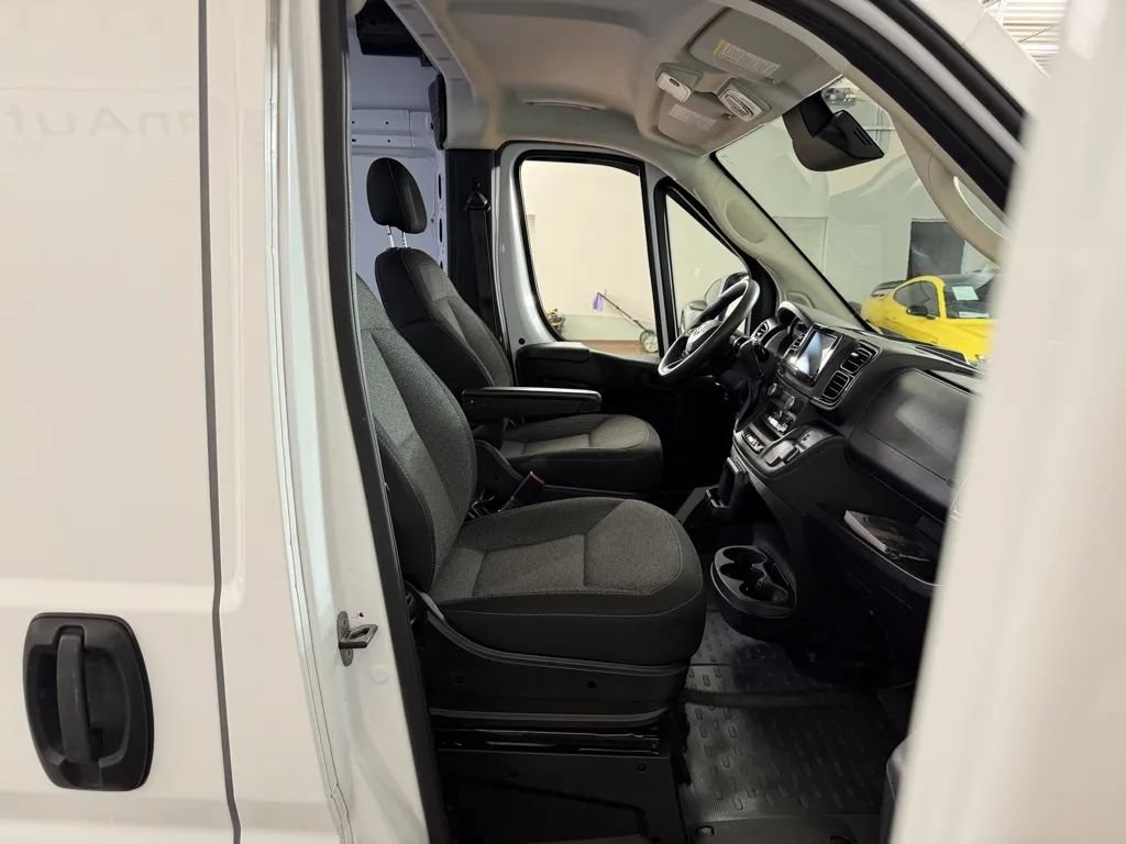 Used 2023 RAM ProMaster 2500 FWD image 28