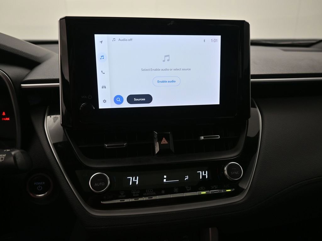 Used 2023 Toyota Corolla Cross XSE w/ Convenience Package image 9