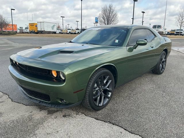 Used 2020 Dodge Challenger SXT w/ Blacktop Package image 3