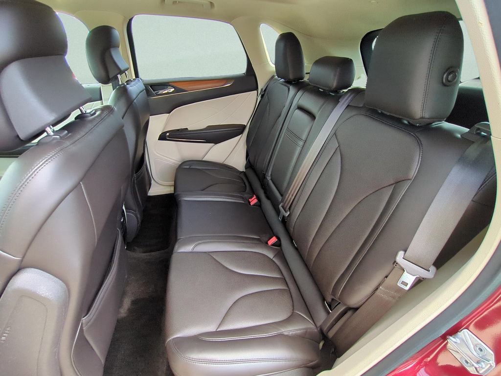 Used 2015 Lincoln MKC FWD w/ Equipment Group 102A Reserve image 29