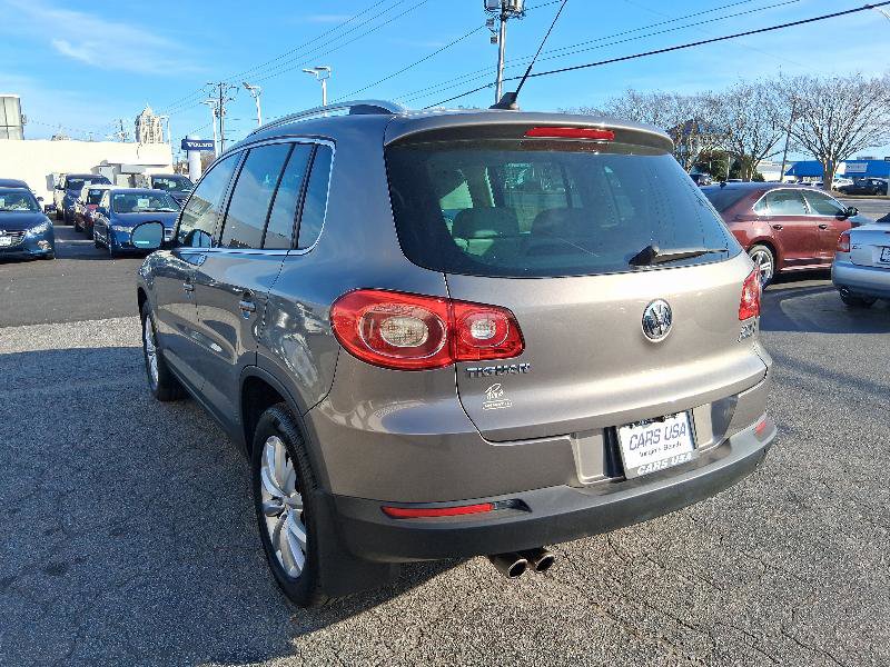 Used 2011 Volkswagen Tiguan S image 6