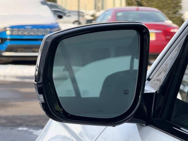 New 2026 Jeep Grand Cherokee Altitude image 11