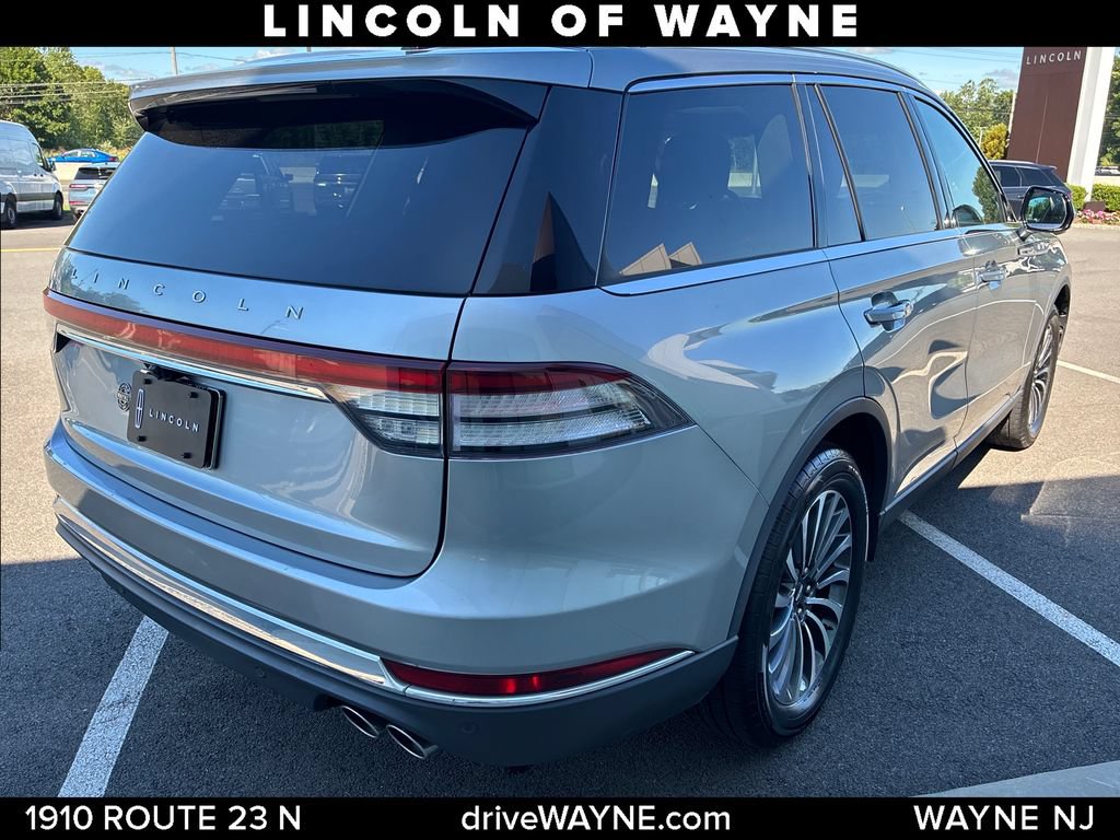 Certified 2023 Lincoln Aviator Reserve AWD/4WD image 8