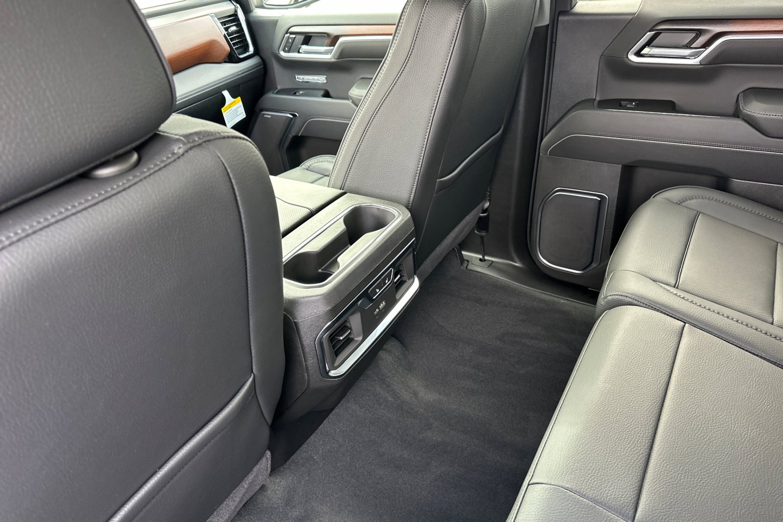 New 2026 GMC Sierra 1500 Denali w/ Technology Package image 10