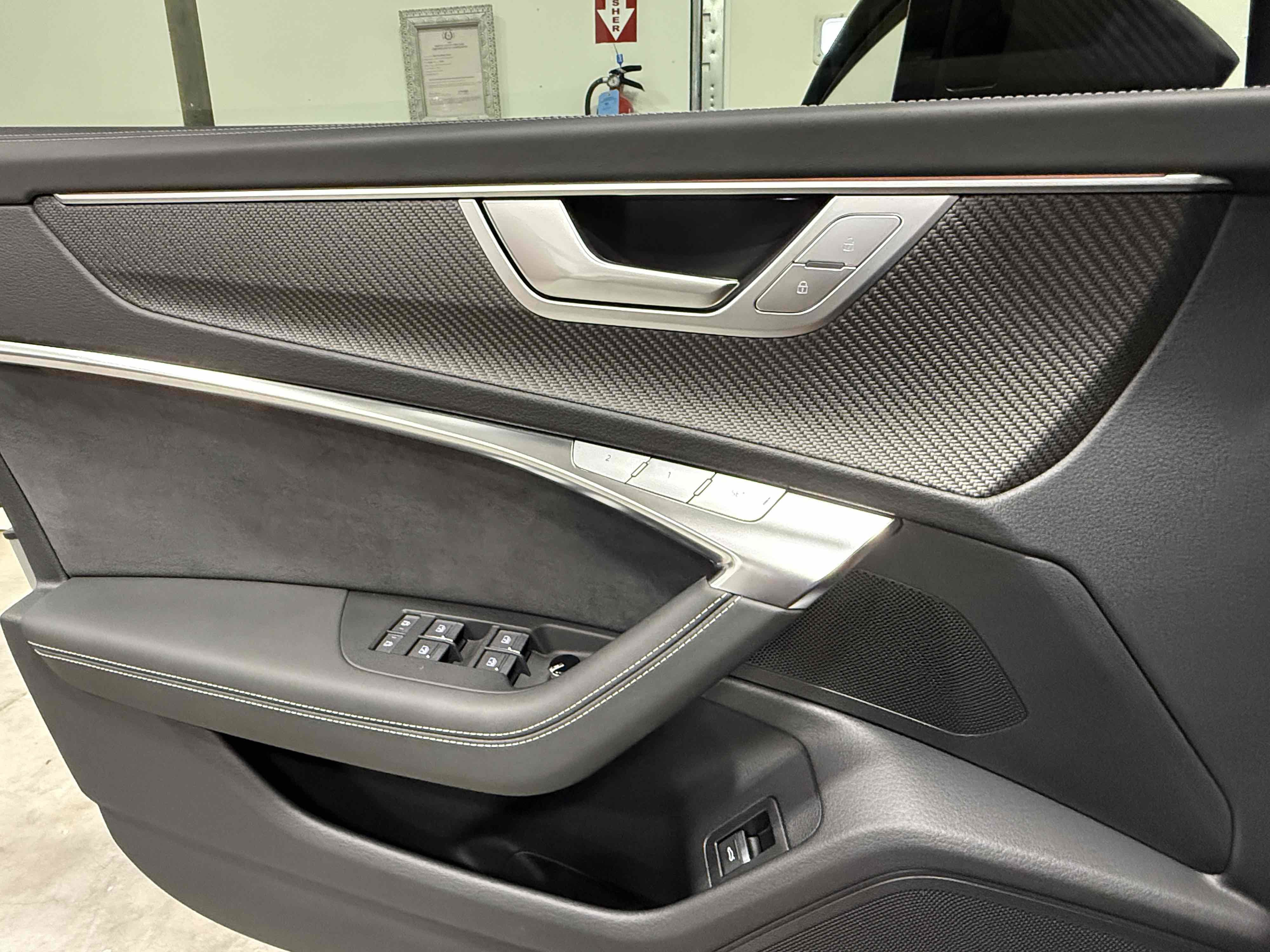 Used 2025 Audi RS 6 performance w/ Matte Carbon Package AWD/4WD image 67