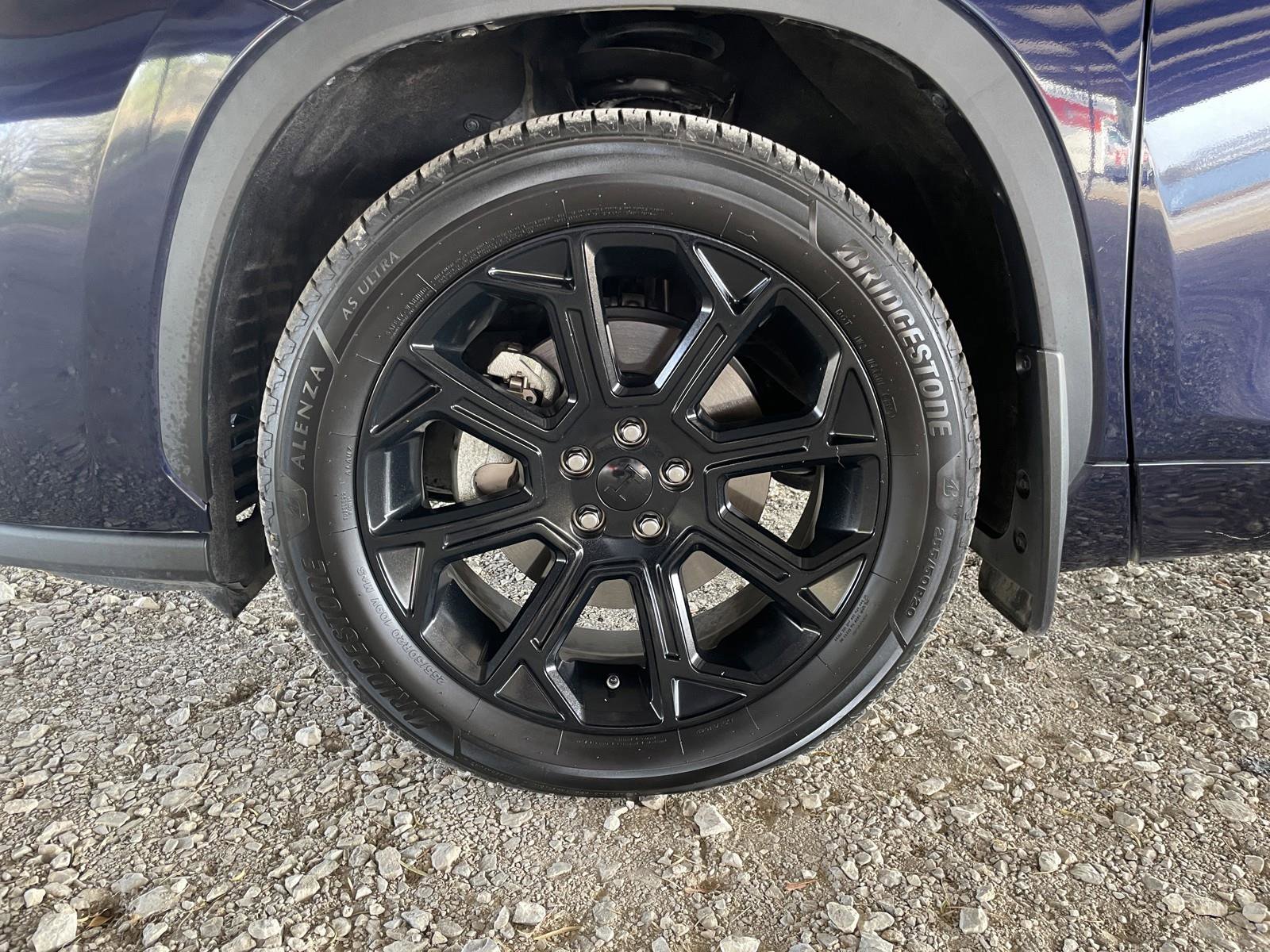 Used 2023 Toyota Highlander LE image 45