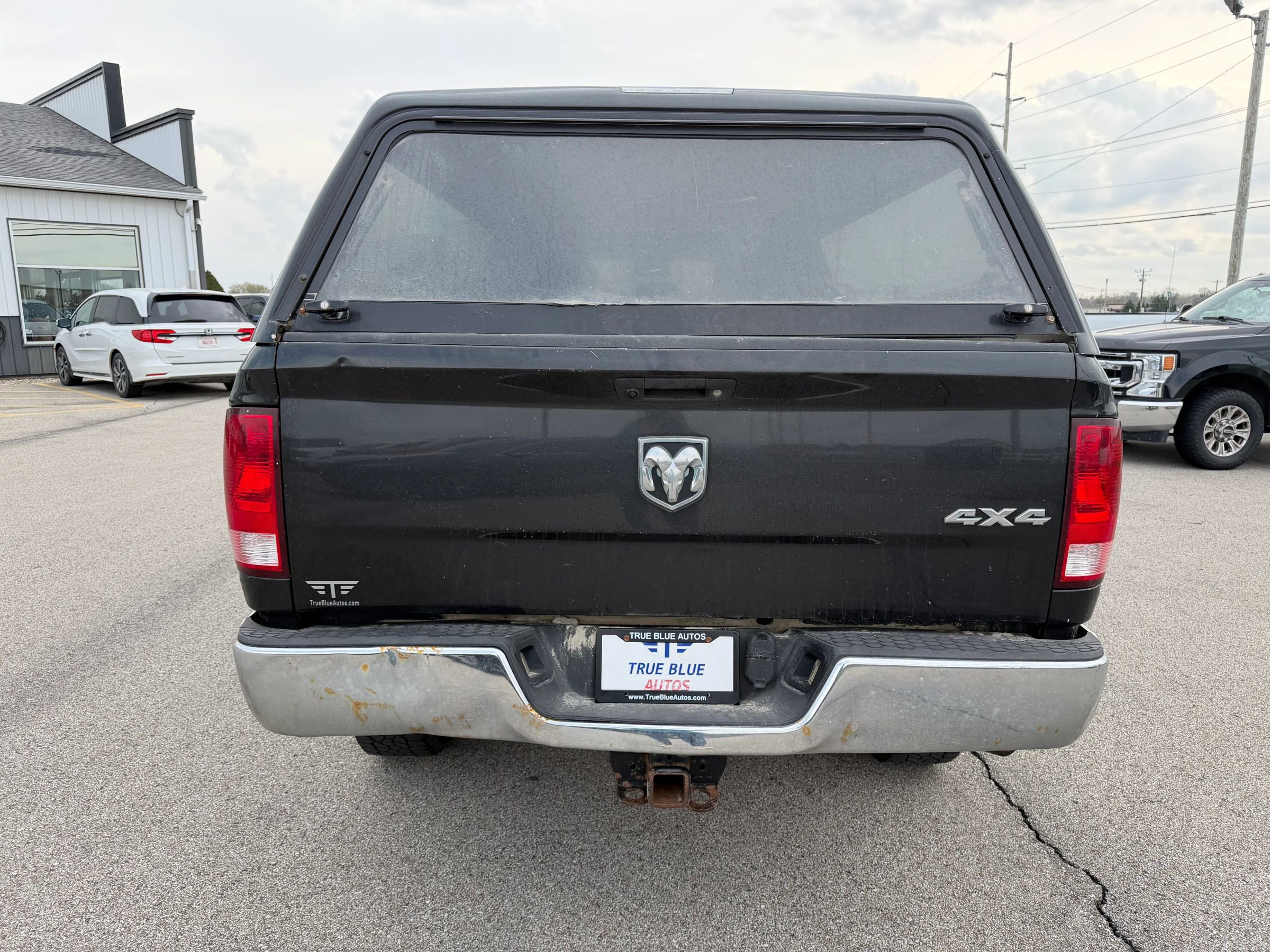Used 2018 RAM 3500 Tradesman w/ Chrome Appearance Group image 3