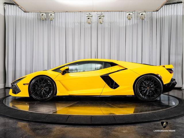 Used 2024 Lamborghini Revuelto AWD/4WD image 9