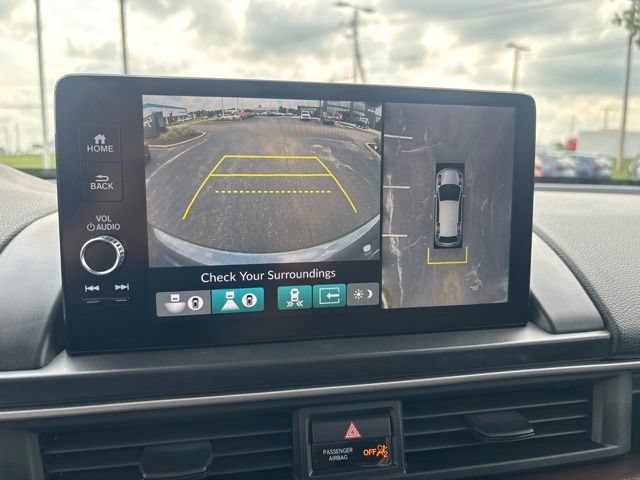 Used 2025 Honda Pilot Elite image 15
