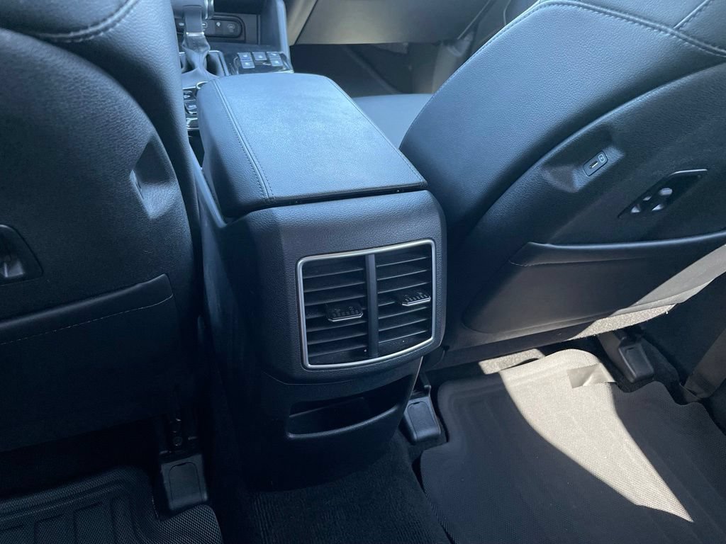 Certified 2025 Kia Sportage SX FWD image 28