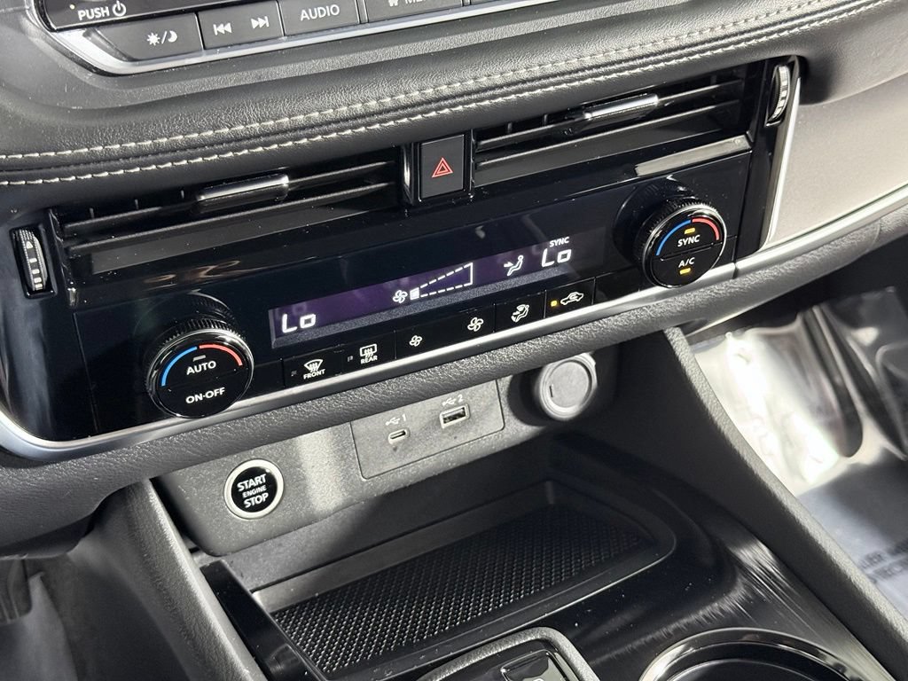 Certified 2023 Nissan Rogue SV AWD/4WD image 18