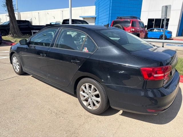Used 2015 Volkswagen Jetta SE FWD image 4