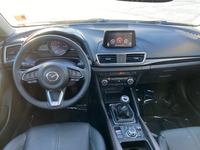 Used 2018 MAZDA MAZDA3 Grand Touring w/ Premium Equipment Package FWD image 10