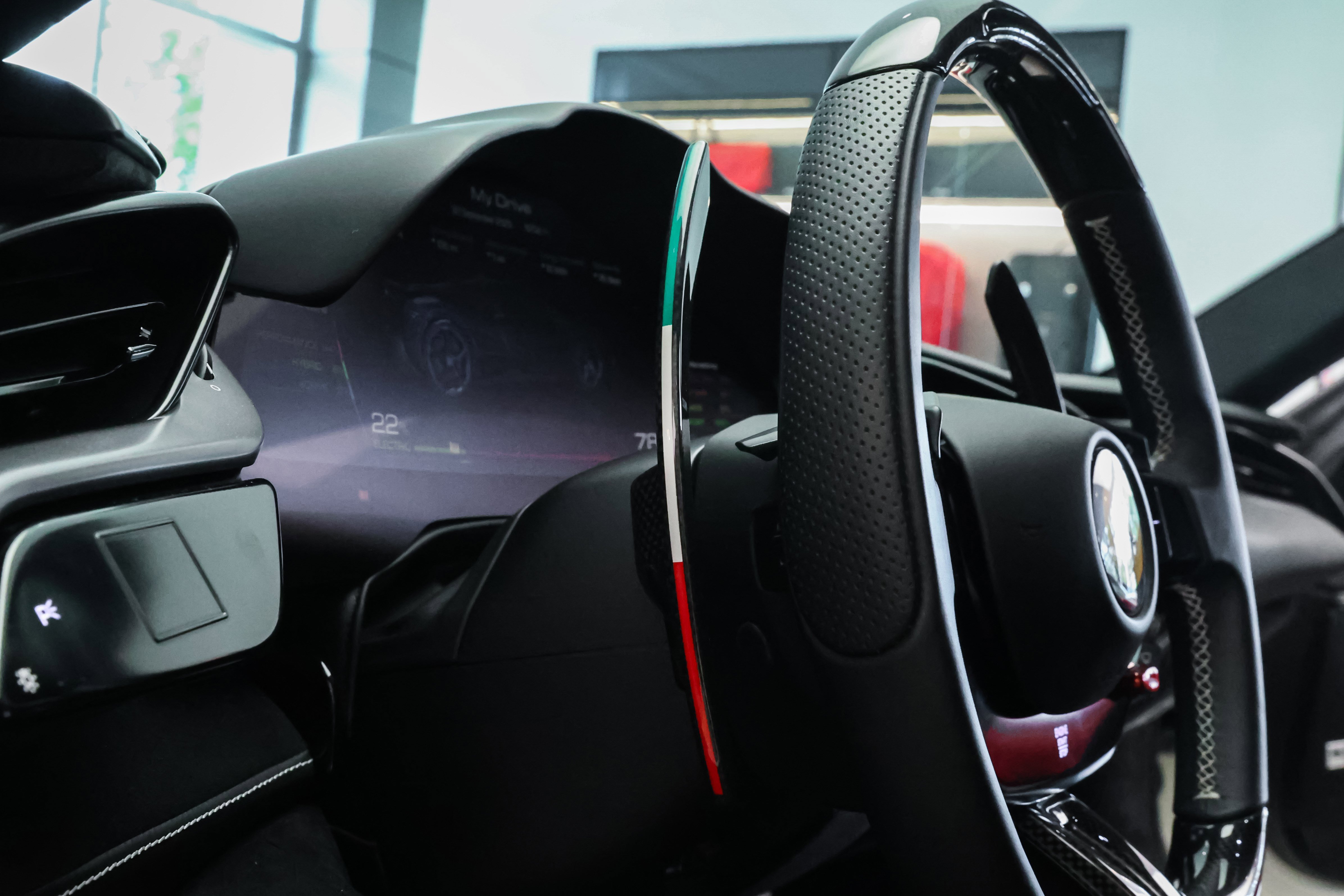 Used 2023 Ferrari SF90 Stradale image 17