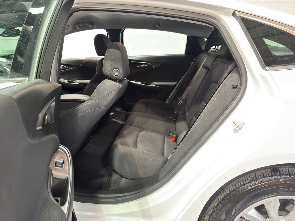 Used 2025 Chevrolet Malibu LT image 10