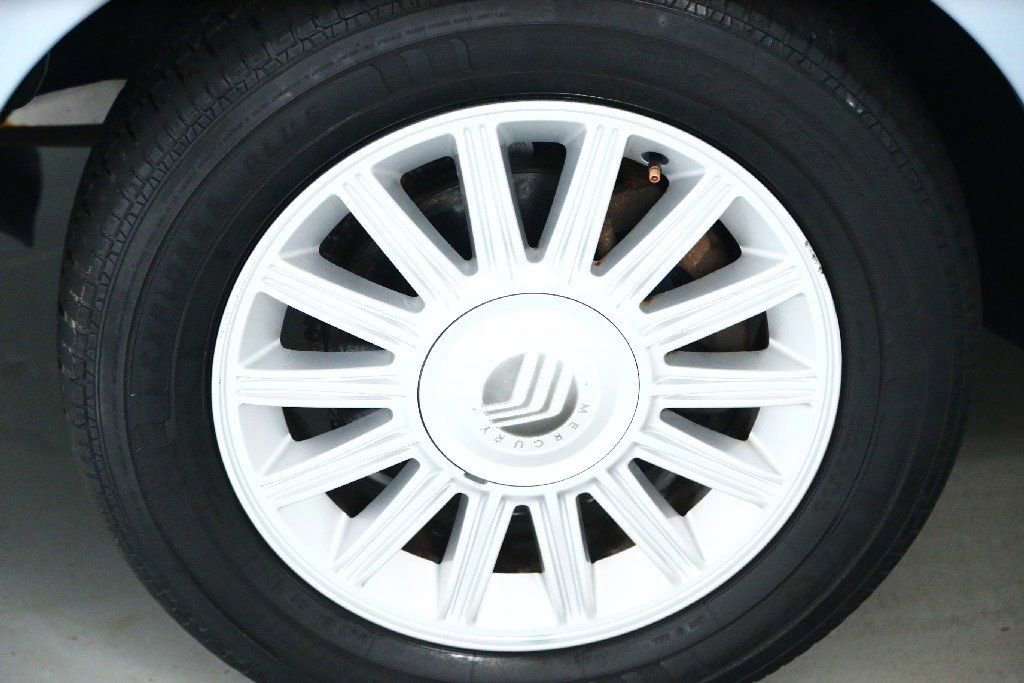 Used 2008 Mercury Grand Marquis LS image 38